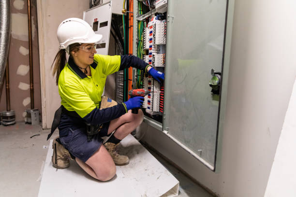 Best Emergency Electrical Repair  in Pinecrest, FL